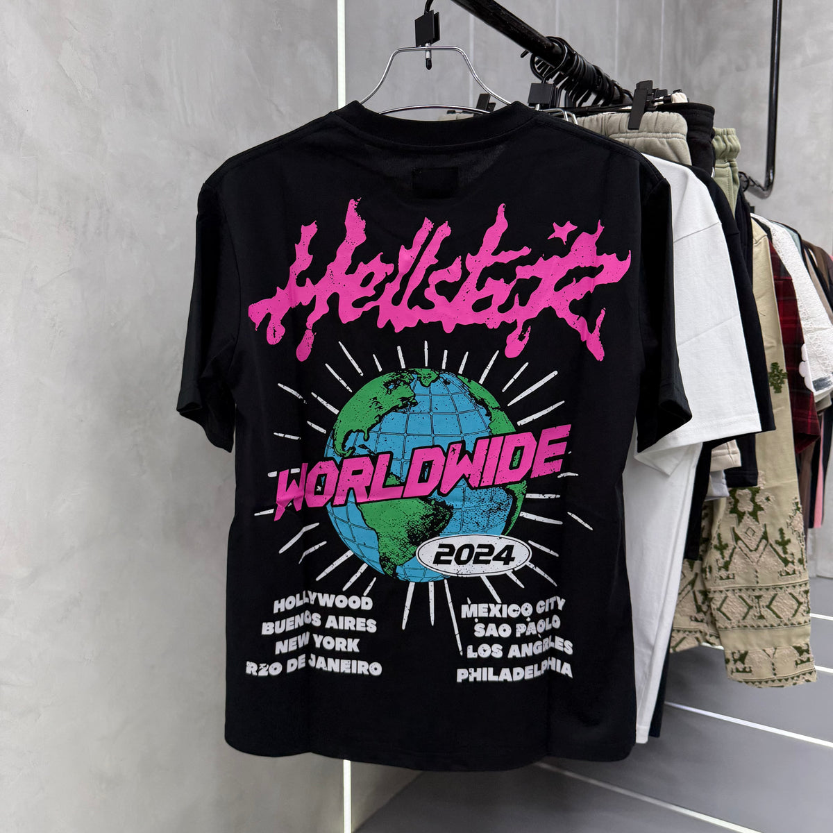 China Imported High Quality Streetwear In Bangladesh. 230 GSM 100% cotton, Heavyweight Oversized / Baggy T-shirt. Puff Printed Logo.