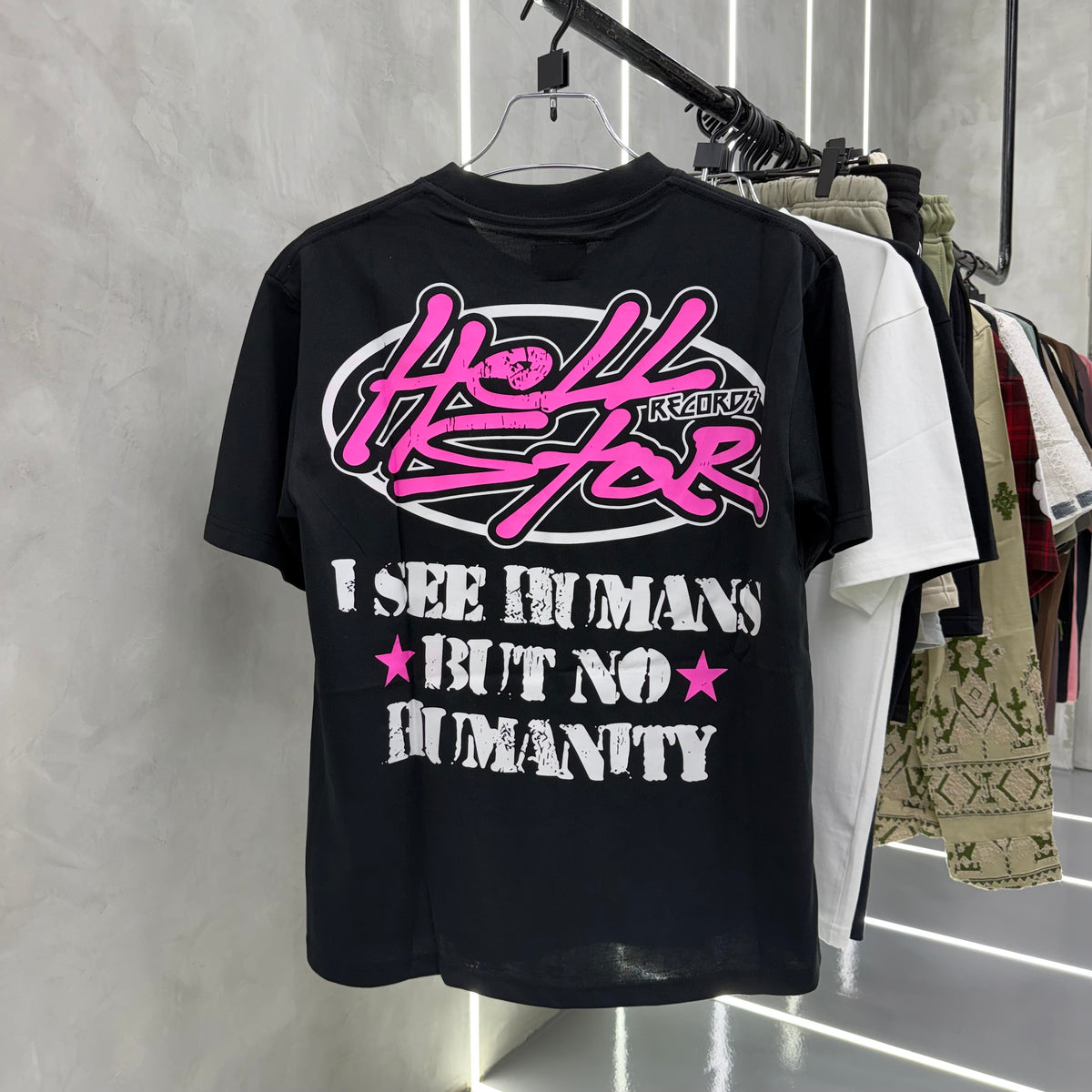 China Imported High Quality Streetwear In Bangladesh. 230 GSM 100% cotton, Heavyweight Oversized / Baggy T-shirt. Puff Printed Logo.