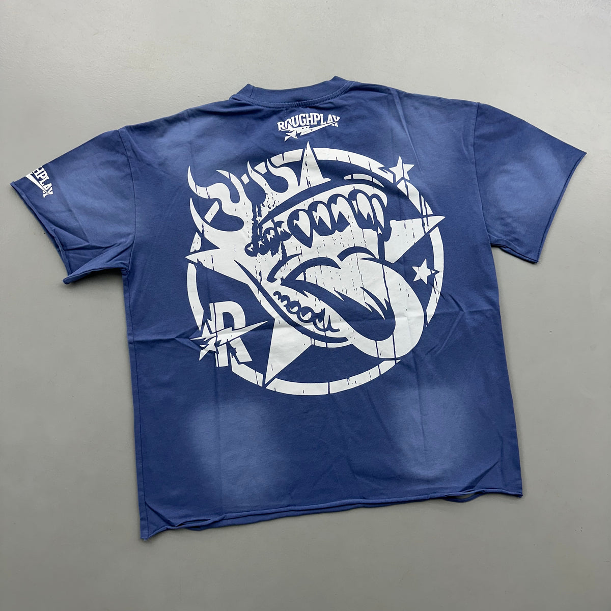 Roughplay T-shirt 011