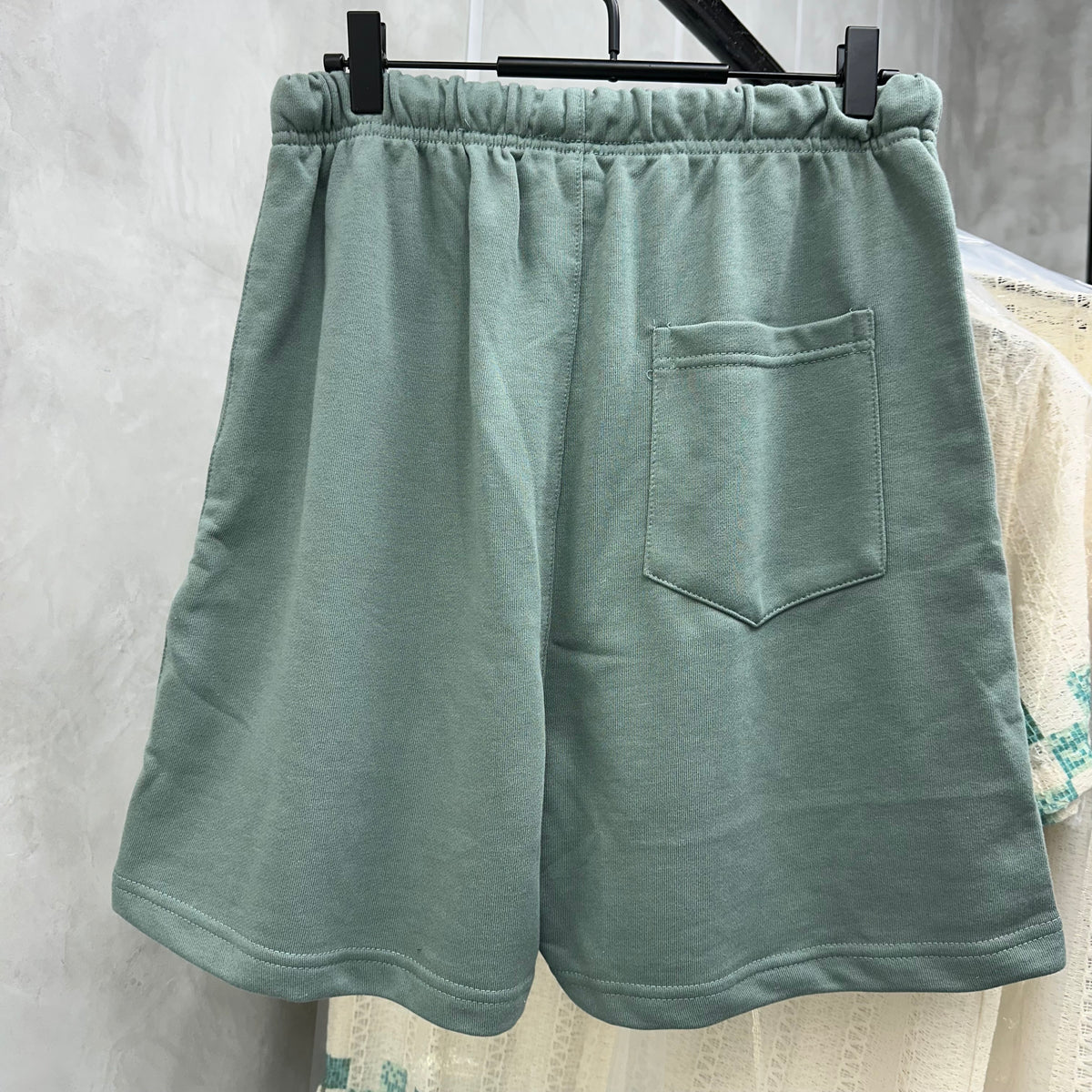 Essentials Shorts 004