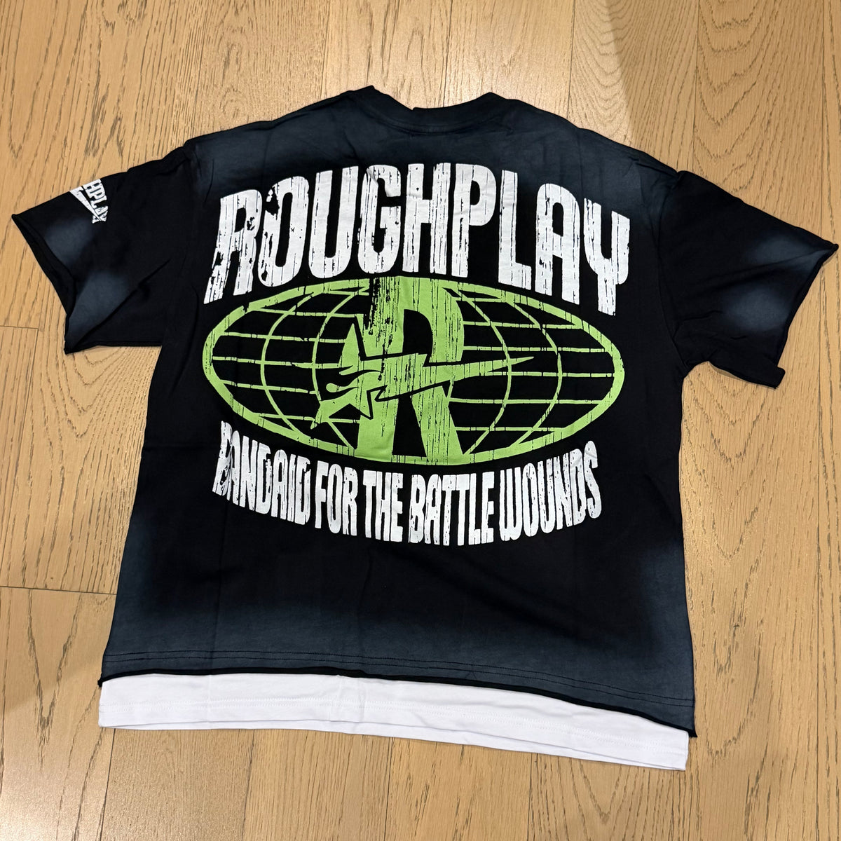 Roughplay T-shirt 001
