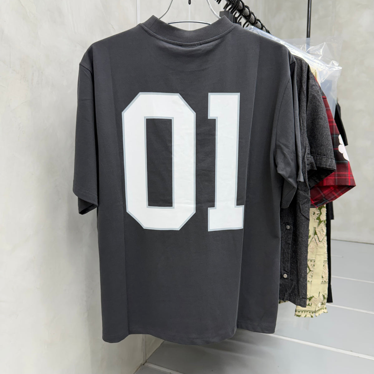 Balenciaga T-shirt 001 (XS FITS UPTO XL)