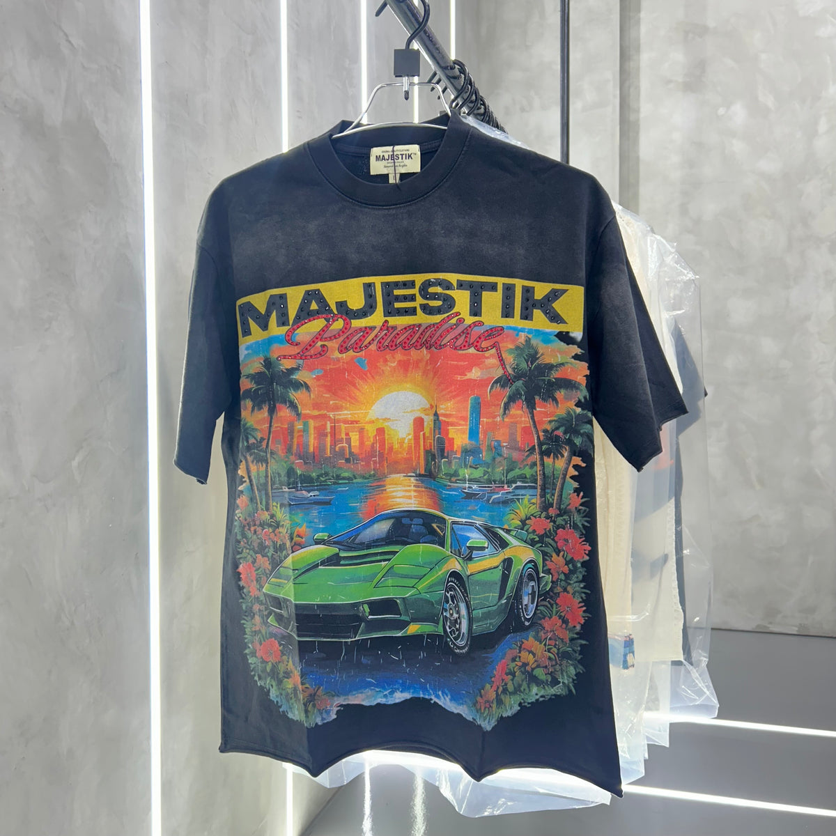 Majestik T-shirt 001