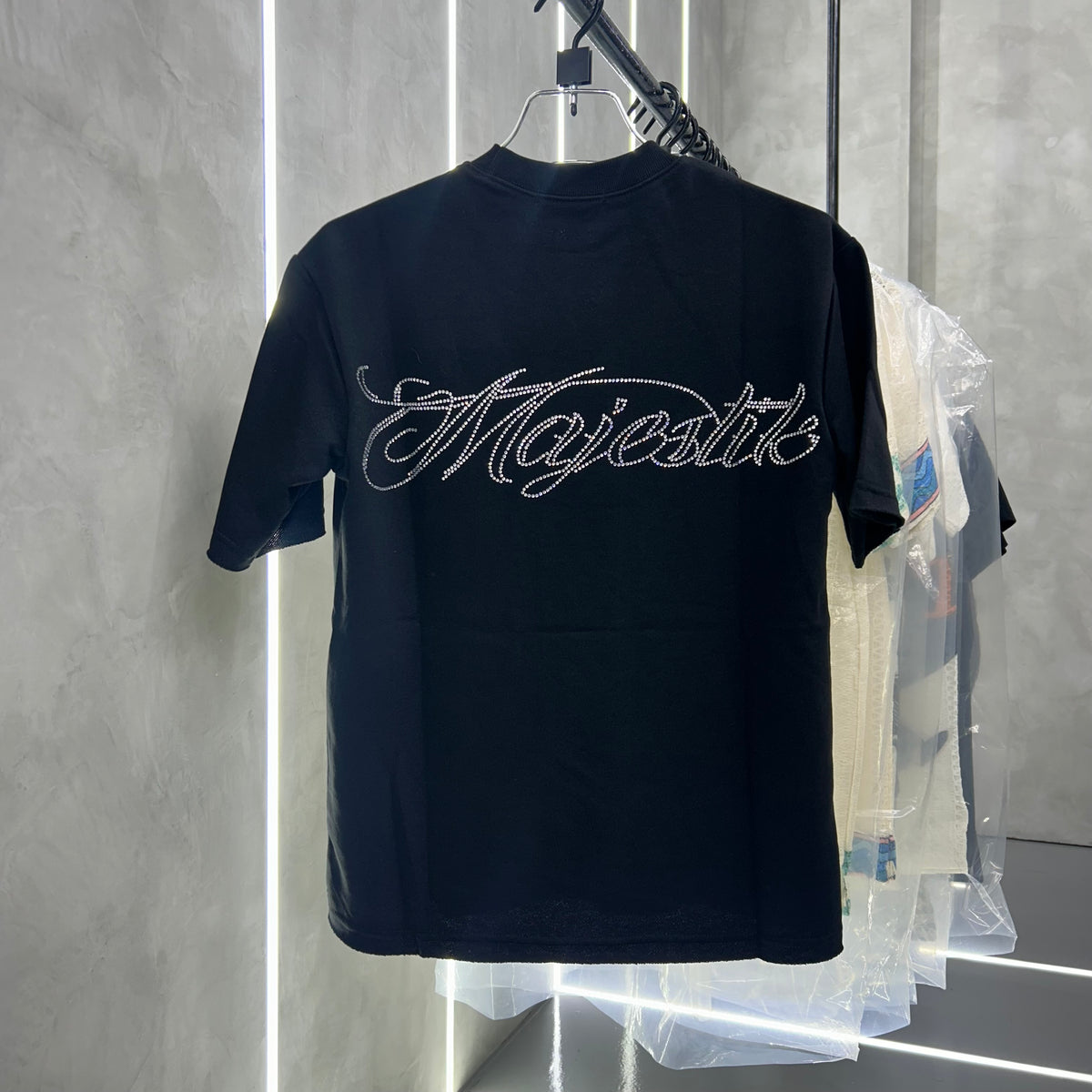 Majestik T-shirt 002