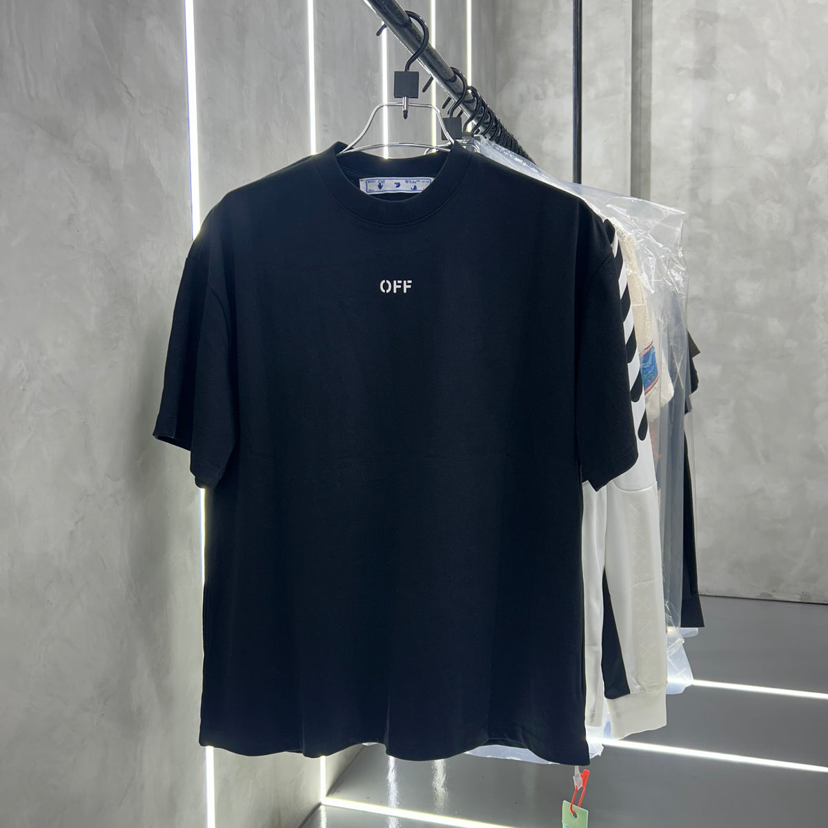 Off-white T-shirt 002 (XS FITS UPTO XL)