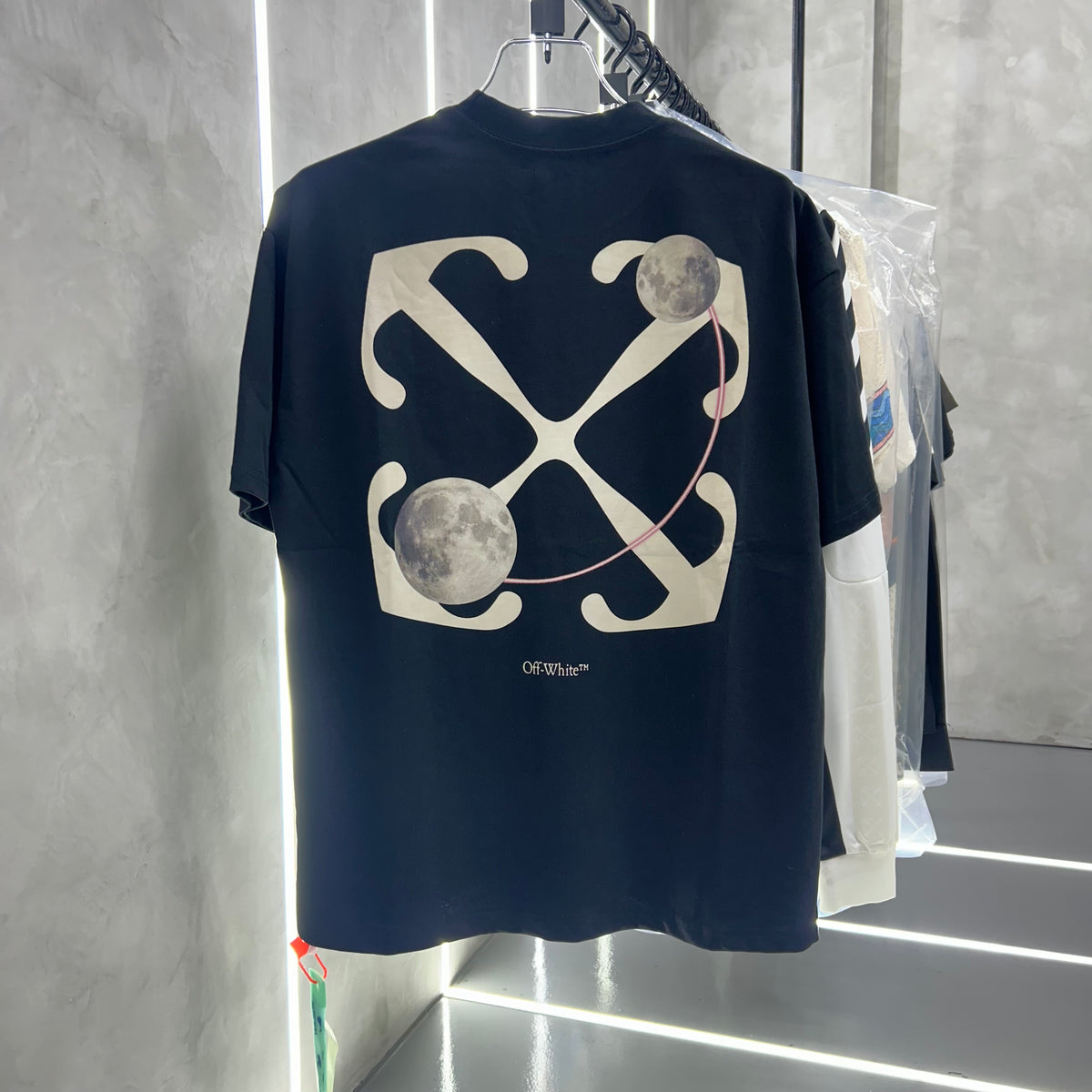 Off-white T-shirt 002 (XS FITS UPTO XL)