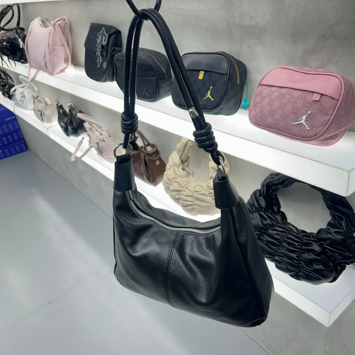 Cloud Bag 004