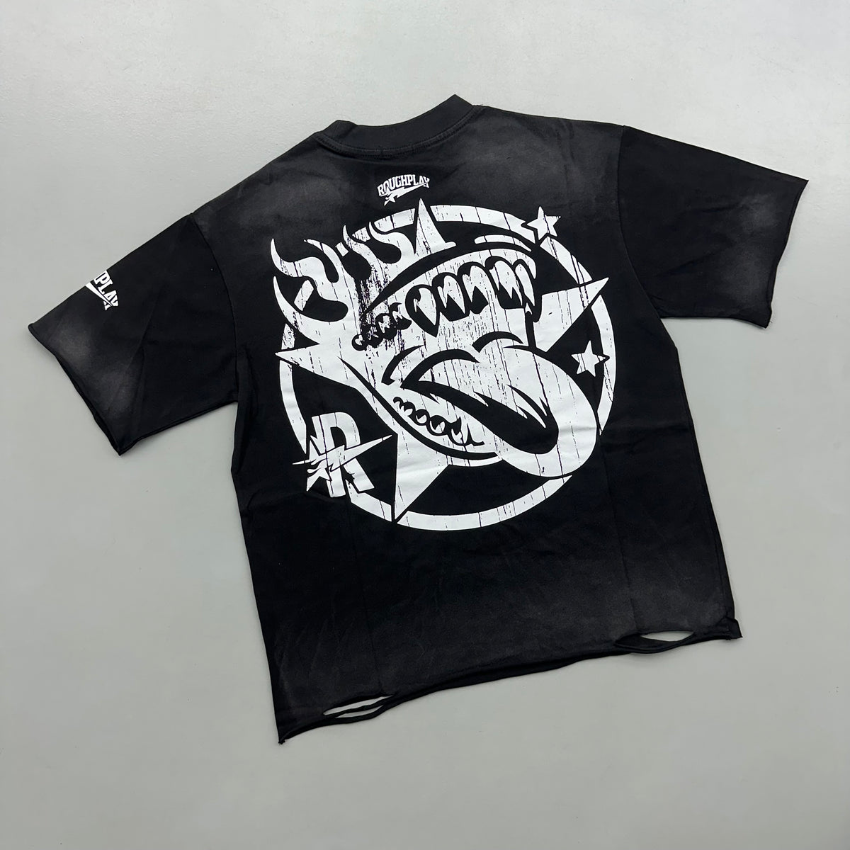 Roughplay T-shirt 007