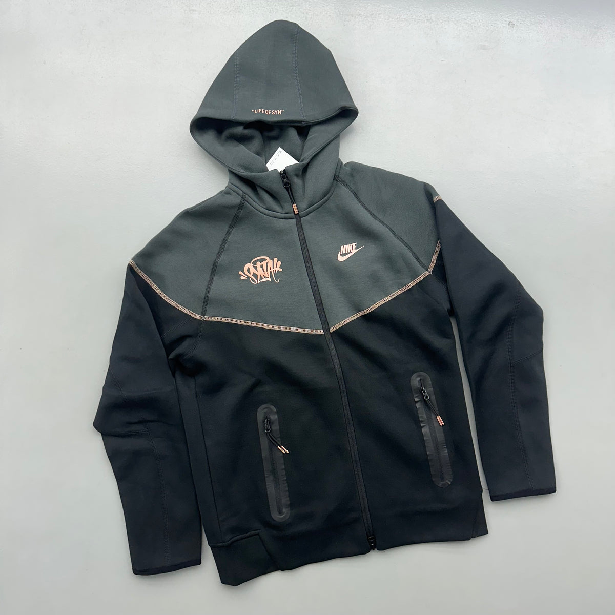 Synaworld Central Cee x Nike Tech Fleece 001
