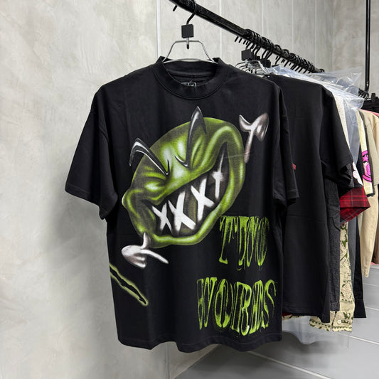 China Imported High Quality Streetwear In Bangladesh. 240 GSM 100% cotton, Heavyweight Oversized / Baggy T-shirt.
